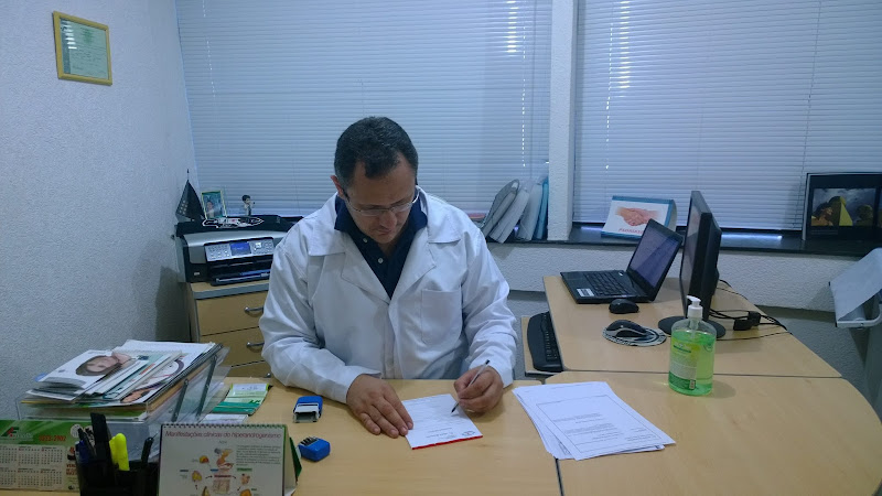 Consultório de dermatologia e tricologia Dr. André Guimarães - Corpore Sano